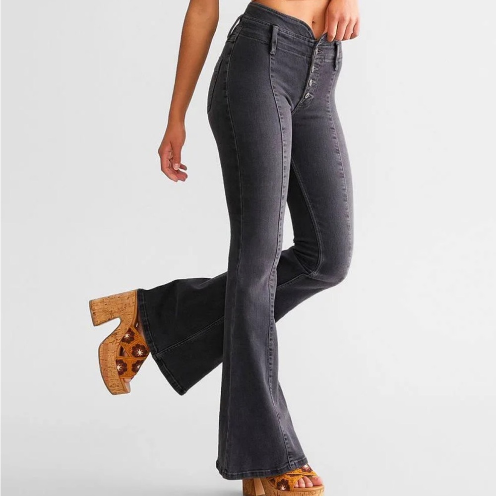 NWT Free People We The Free After Dark Mid-Rise Flare Jeans in Vintage Black. 27